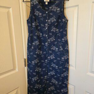 Denim Talbots Petite Maxi-Length Sleeveless Dress with pockets size 8.